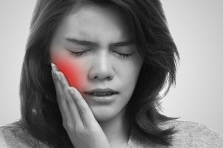 患者出现牙痛难忍的情况